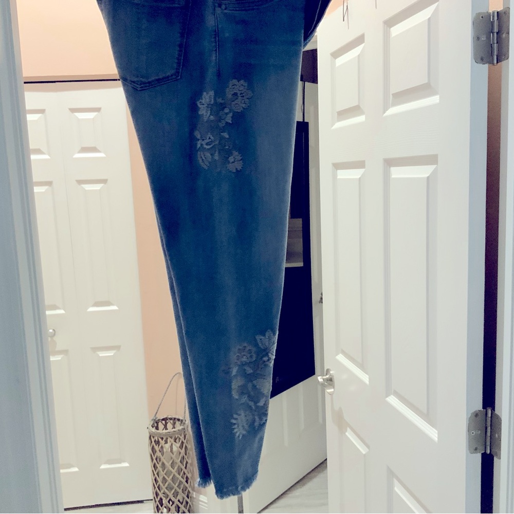 Democracy embroidery jeans size 14